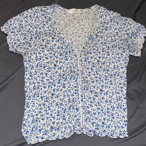 Cute white & blue button up shirt